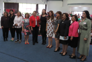 Funcionarias, dirigentes de agrupaciones de mujeres en Congreso de Empoderamiento en Naucalpan