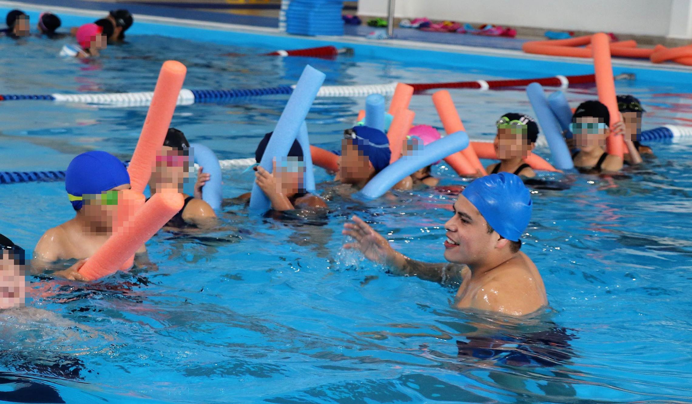 Reactivan las clases de natación en albercas públicas, sólo 30 % de la  matricula - Nuestra Zona