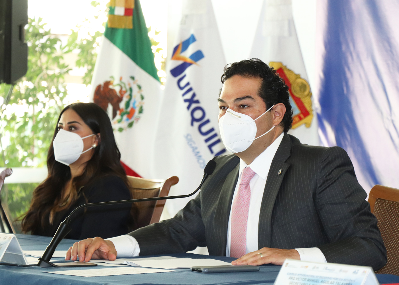 Enrique Vargas del Villar señala que en Huixquilucan es obligatorio portar cubrebocas