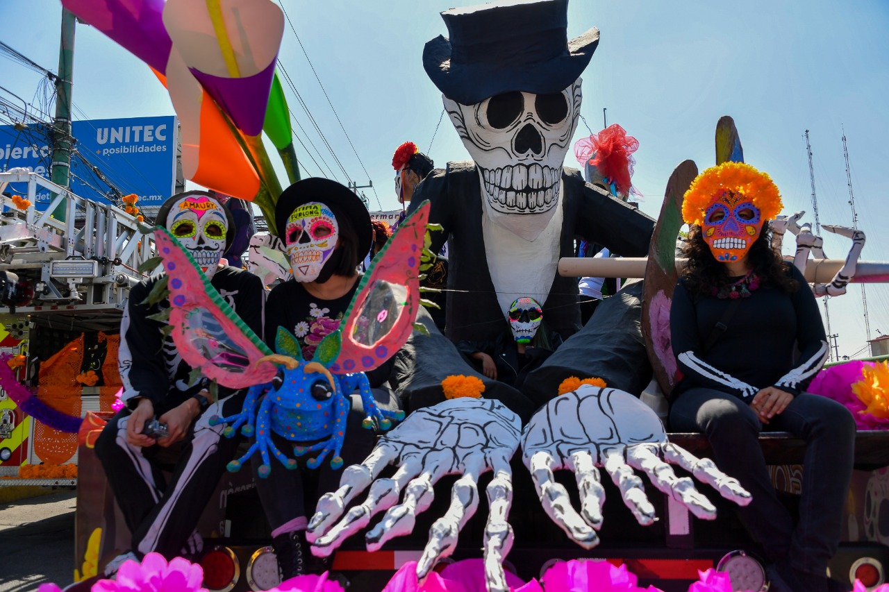 Desfile de Día de Muertos en Atizapán