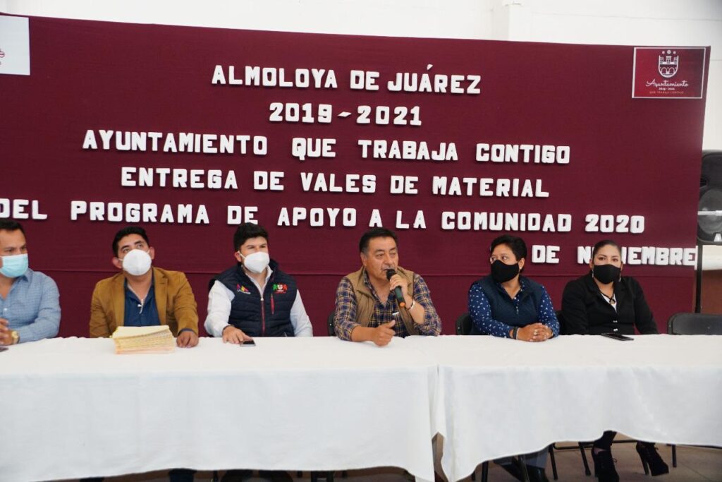 Obras entre ciudadanos y gobierno realizan en Almoloya de Juárez