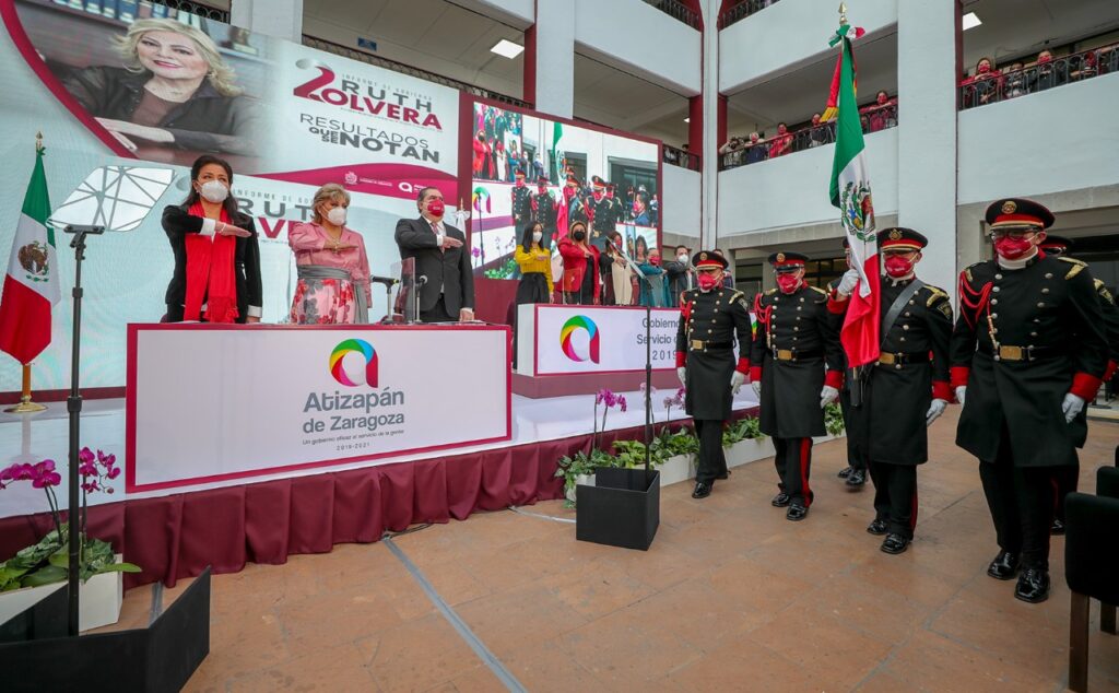 En cabildo, los honores a la Bandera ante funcionarios y dirigentes vecinales de agrupaciones
