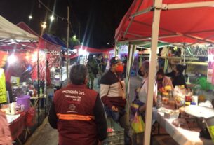 Evitan aglomeraciones en comercios en Tlalnepantla