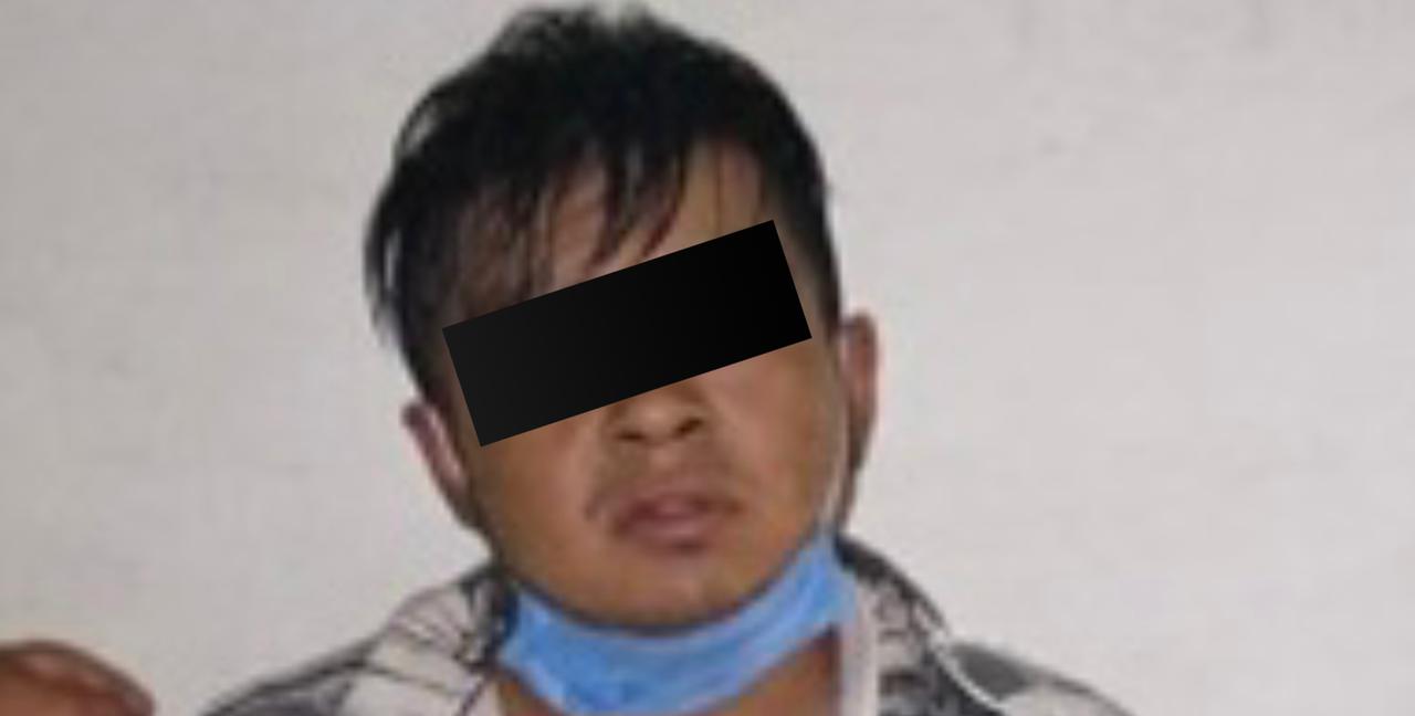 Detenido después de asaltar en transporte en Tlalnepantla