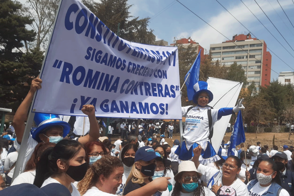 Romina Contreras, candidata, a alcaldesa de Huixquilucan, encabeza caminata