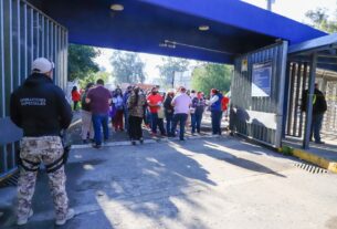 Buena asistencia en las instalaciones de la FES Cuautitlán para la vacuna