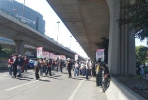 Manifestación contra gasolinera en Periférico