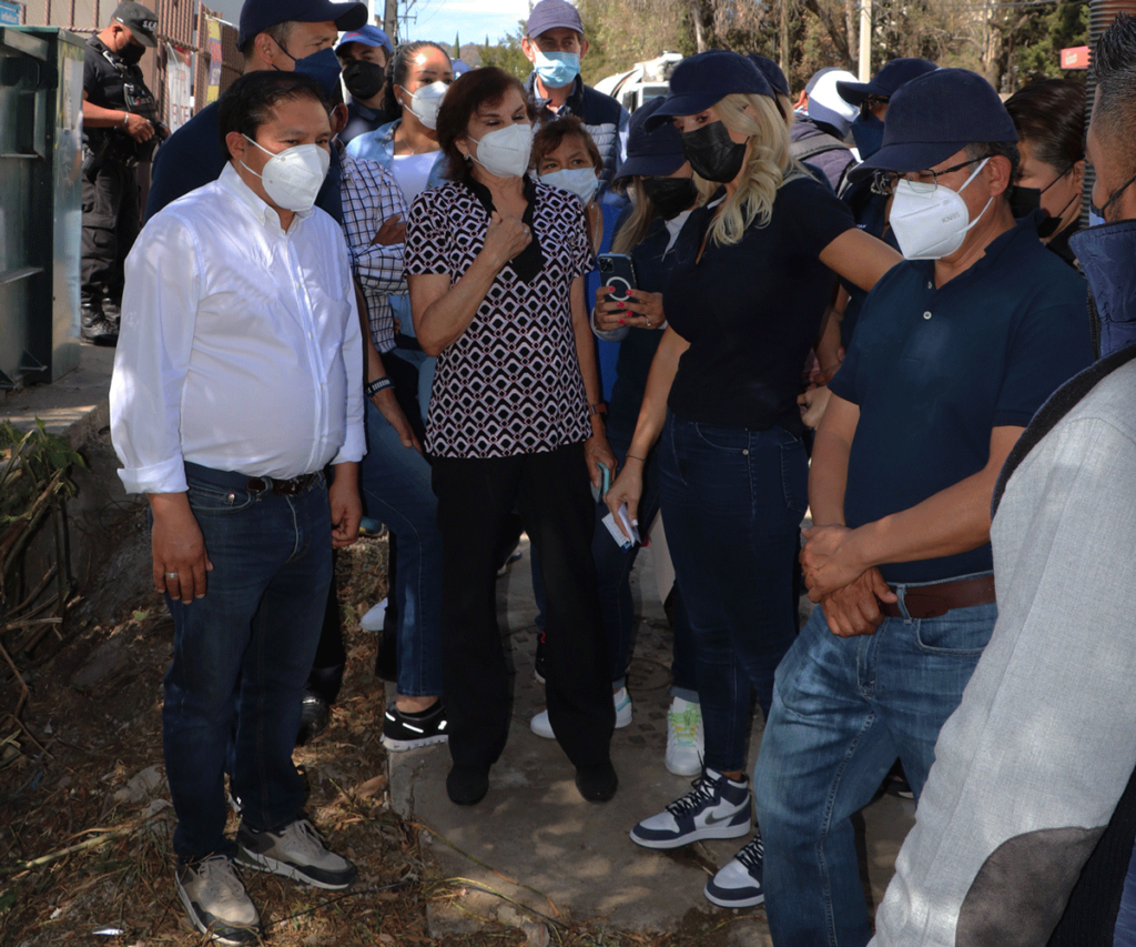 Llevan servicios médicos a hogares de Huixquilucan