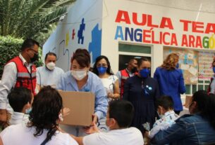Niños autistas reciben apoyo en el DIF Tlalnepantla