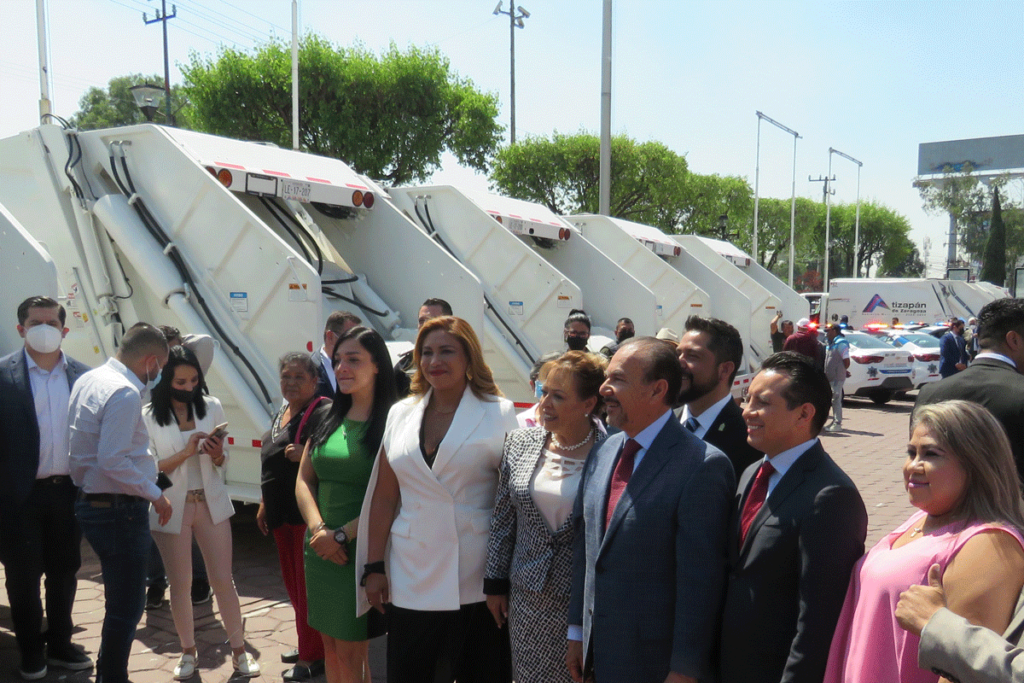 Alcalde Pedro Rodríguez pone en operación nuevos camiones recolectores de basura
