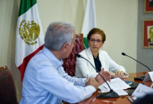 Titular del Medio Ambiente del Estado de México, Jorge Rescala Pérez y alcaldesa Angélica Moya