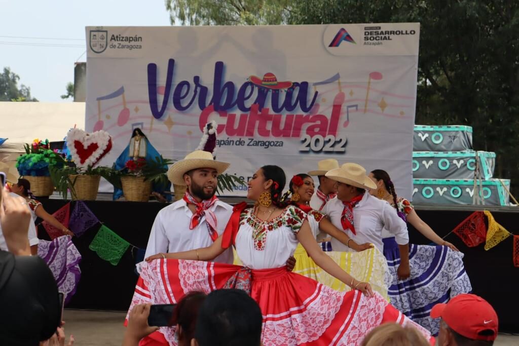 Danza del Bajío de México para atizapenses