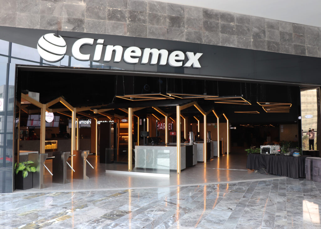 Cine con inversión de 110 millones de dólares llega a Huixquilucan
