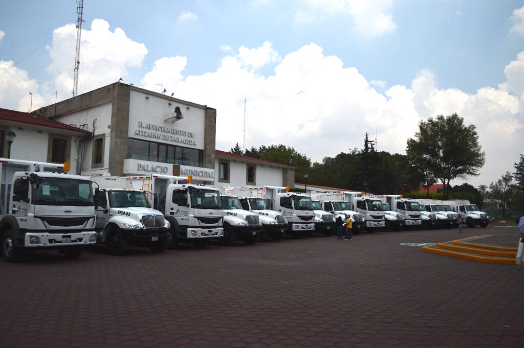 Al servicio 15 nuevos camiones recolectores de basura en Atizapán de Zaragoza