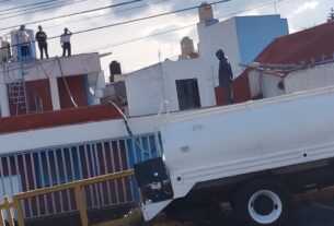 Llevan agua en pipas a escuelas donde falte el agua en Naucalpan