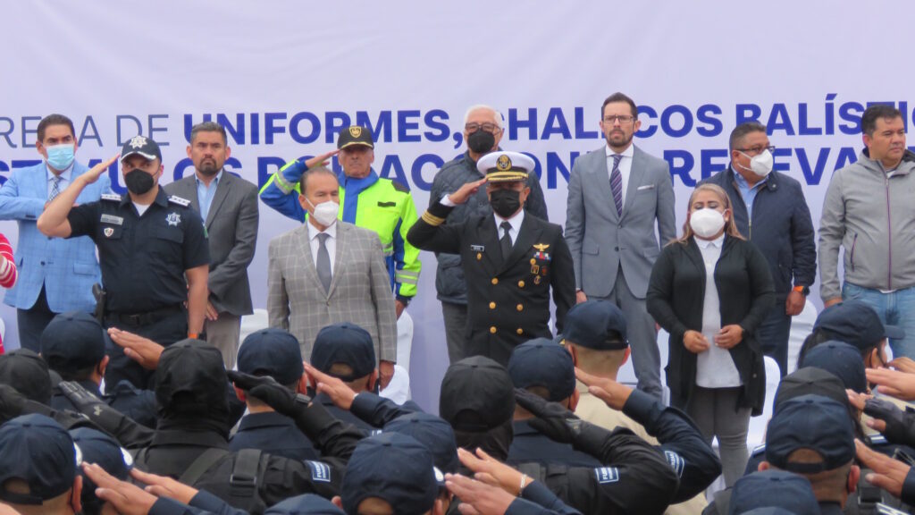 Saludo a la Bandera de policía, marino y civiles en Atizapán de Zaragozapoliciaca de Atizapán de Zaragoza