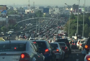 Mejora calidad de aire pero no el tráfico en Valle de México