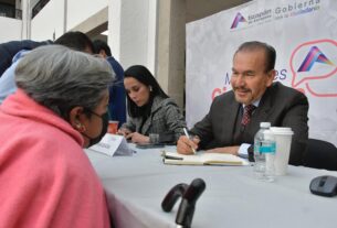 El presidente de Atizapán de Zaragoza atiende en el Miércoles Ciudadano