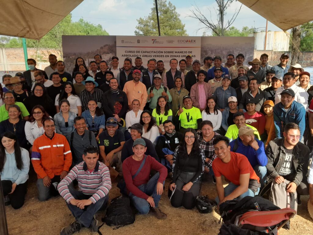 A cuidar árboles, exhortan a funcionarios de 9cho municipios en Tlalnepantla
