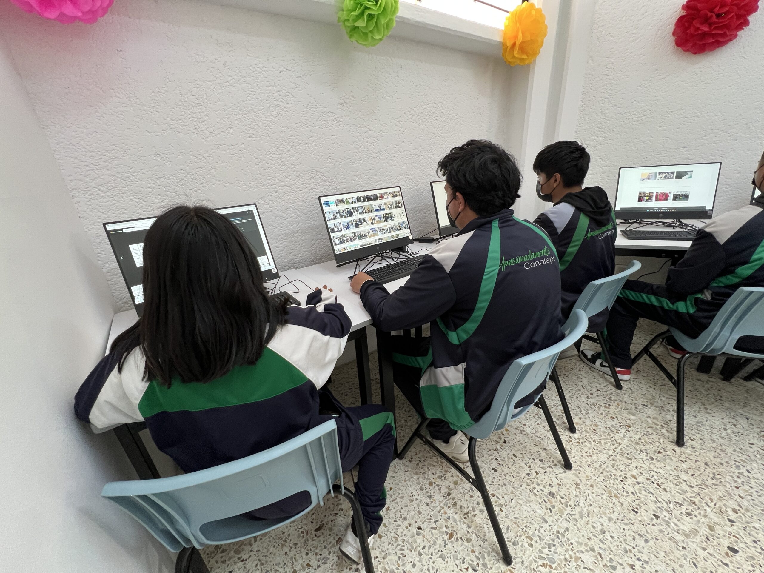 Gran ayuda para estudiantes las bibliotecas digitales de Huixquilucan