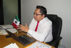 Profesor Cristian Salazar, FES Acatlán UNAM