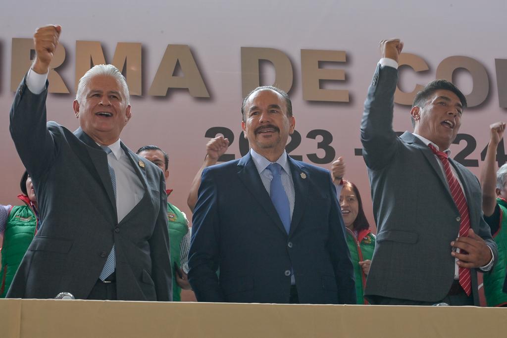 El alcalde Pedro Rodríguez y los dirigentes sindicales