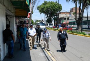 Policías de Naucalpan recorren calles para ver necesidades
