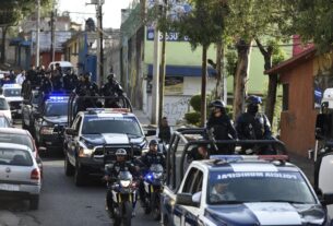 Policía vigila escuelas, transporte y casas en vacaciones en Naucalpan