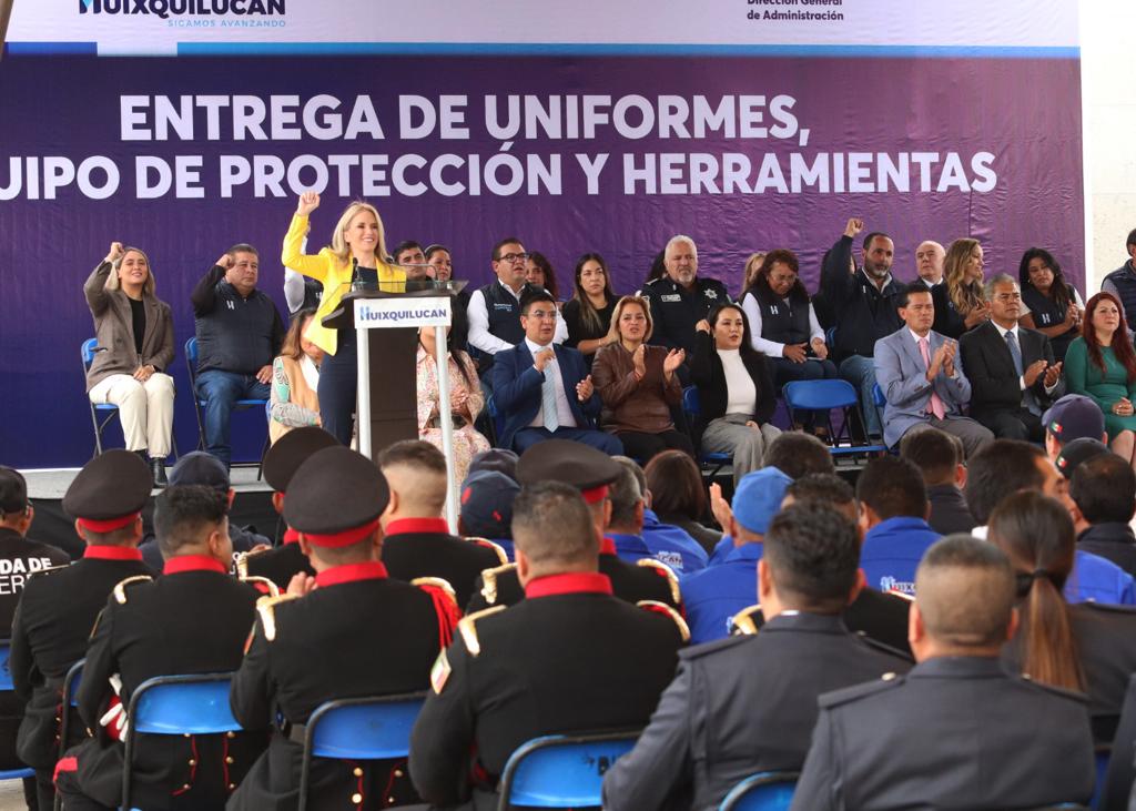 or nuevos uniformes y herramientas a servidores públicos de Huixquilucan