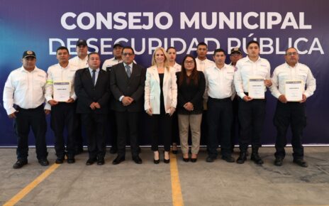 Alcaldesa de Huixquilucan, Romina Contreras, impulsa a elementos de Protección Civil