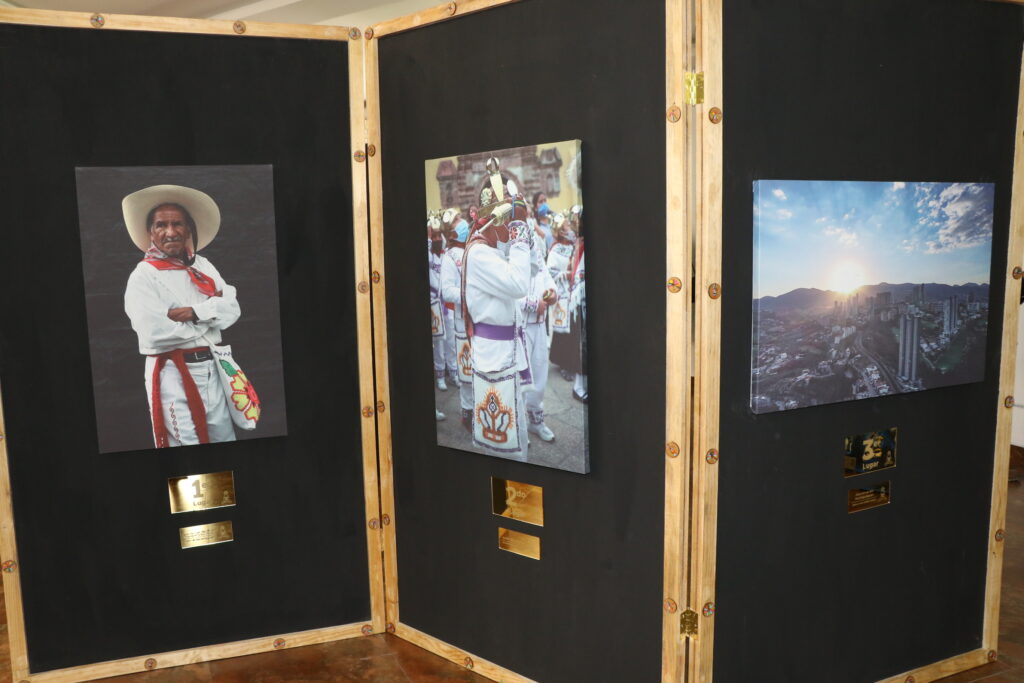 Costumbres e historia en fotografías de exposición “El orgullo ser huixquiluquense”