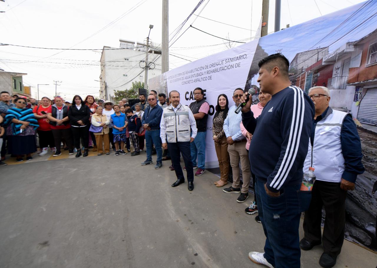Vecinos de la calle Marruecos agradecen la rehabilitación da asfalto, redes de agua y drenaje y banquetas