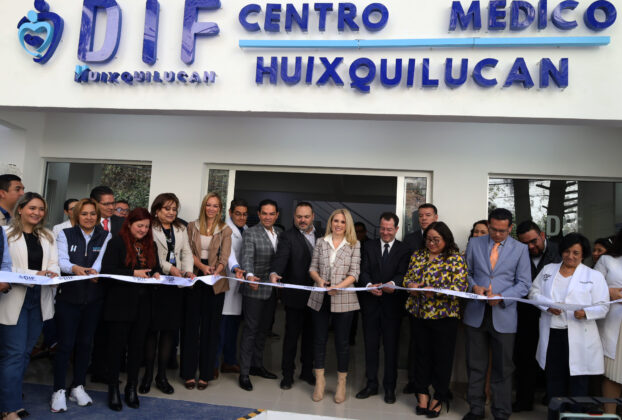 Enrique Vargas del Villar y Romina Contreras Carrasco inauguran Centro Médico Huixquilucan