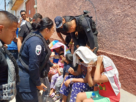 Rescatan niños y mujeres en Naucalpan