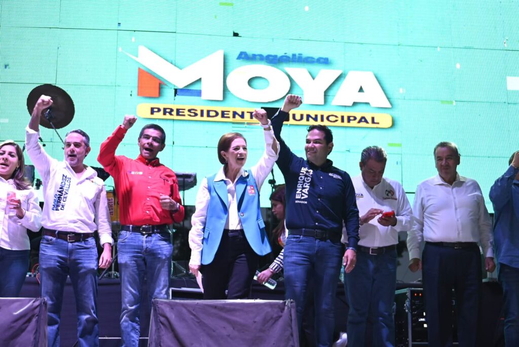 Cierre de campaña de Angélica Moya en Naucalpan con Enrique Jacob, Enrique Vargas, David Parra, candidatos a diputados y a ediles
