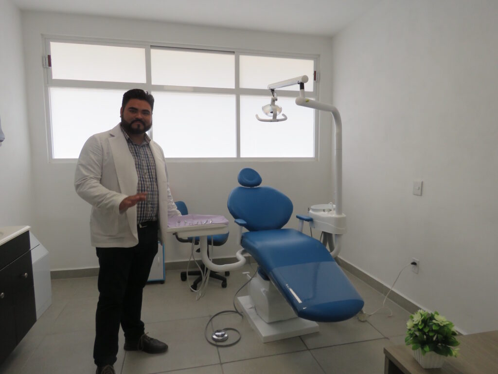 Odontología, y Urología, nutrición, rehabilitación física y laboratorio