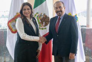 Myrna Araceli García Morón, presidenta de la Comisión de Derechos Humanos del Estado de México y el alcalde Pedro Rodríguez Villegas