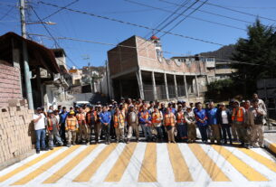 Trabajadores que dejarán en mejor estado las colonias de Huixquilucan