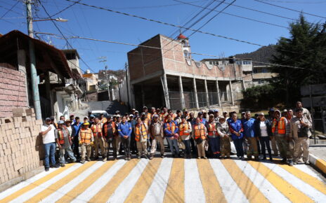 Trabajadores que dejarán en mejor estado las colonias de Huixquilucan
