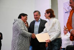 Entregan reconocimientos en monetario por años de servicio a sindicalizados en Naucalpan