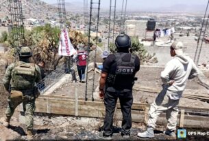 Demuelen construcciones irregulares en Ecatepec