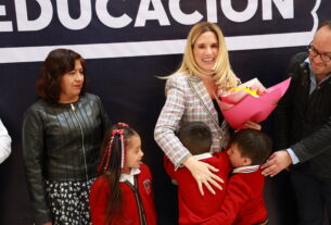Gratitud de niños de la Primaria “Melchor Múzquiz”, hacia la alcaldesa Romina Contreras