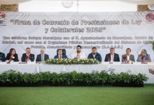 Convenio entre SUTEYM e Isaac Montoya, alcalde de Naucalpan