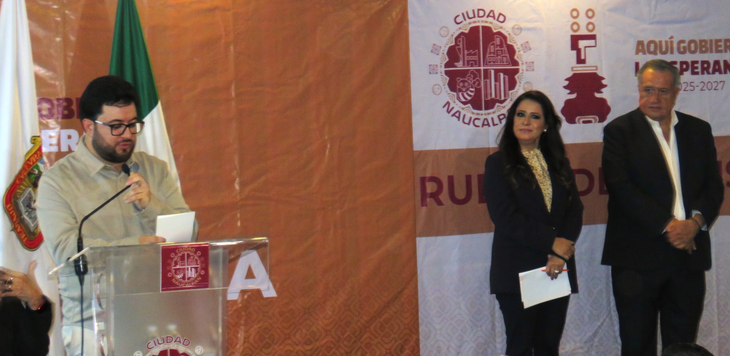 Alcalde de Naucalpan, Isaac Montoya, Laura González y Miguel Becerril