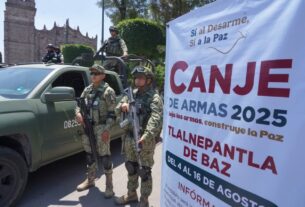 Cambian armas por dinero y artículos del hogar en Tlalnepantla