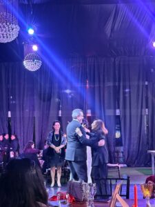 Gustavo Parra y Kena Moreno, abrieron el baile en la Cena del CIJ