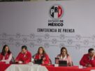 La dirigencia de PRI Edomex, Cristina Ruiz Sandoval en rueda de prensa en Tlalnepantla