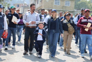 Alcaldesa Romina Contreras Carrasco entrega escuela renovada