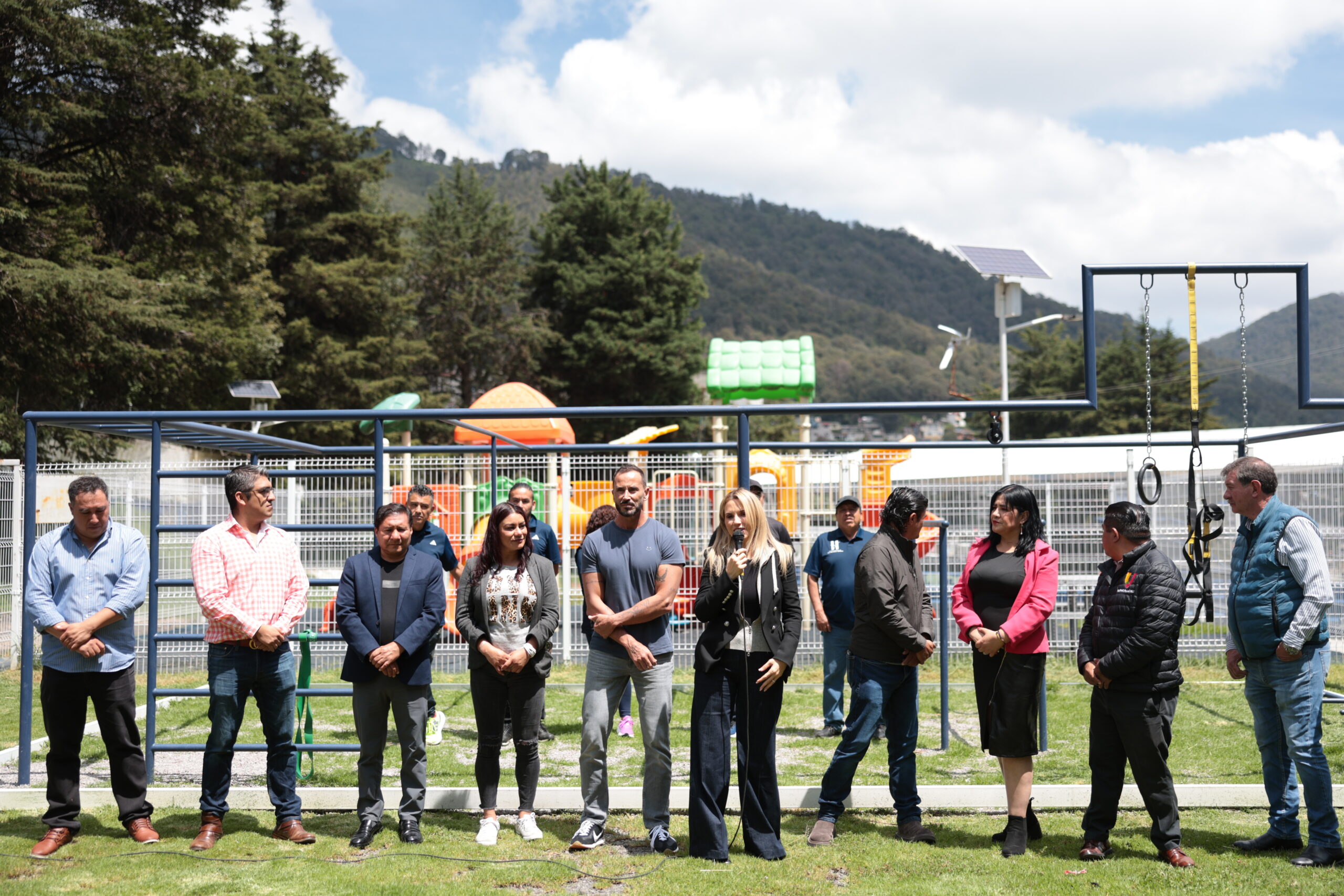 Gobierno de Huixquilucan entrega otro gimnasio de calistenia