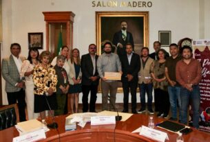 El alcalde de Naucalpan, Isaac Montoya, y su compromiso por la educación
